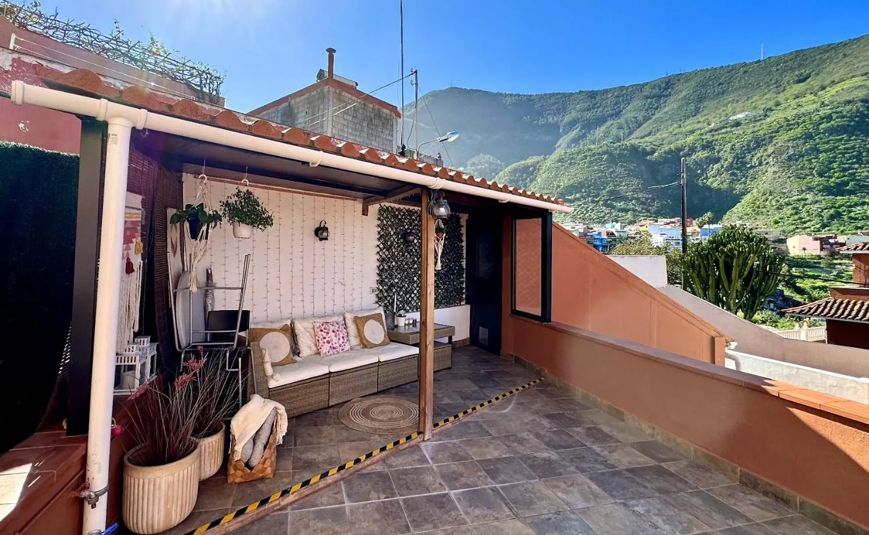 Dom wakacyjny Precioso Apartamento Con Terraza En Piso Superior Los Realejos